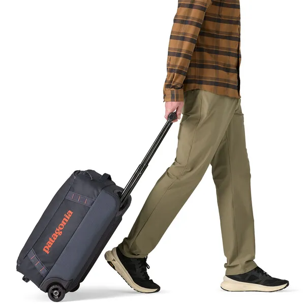 Patagonia Duffel Black Hole Wheel 40L Smolder Blue - Image 3