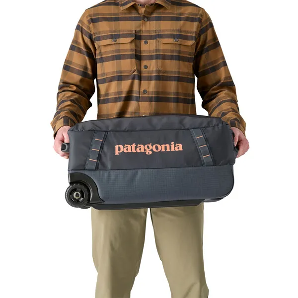 Patagonia Duffel Black Hole Wheel 40L Smolder Blue - Image 2