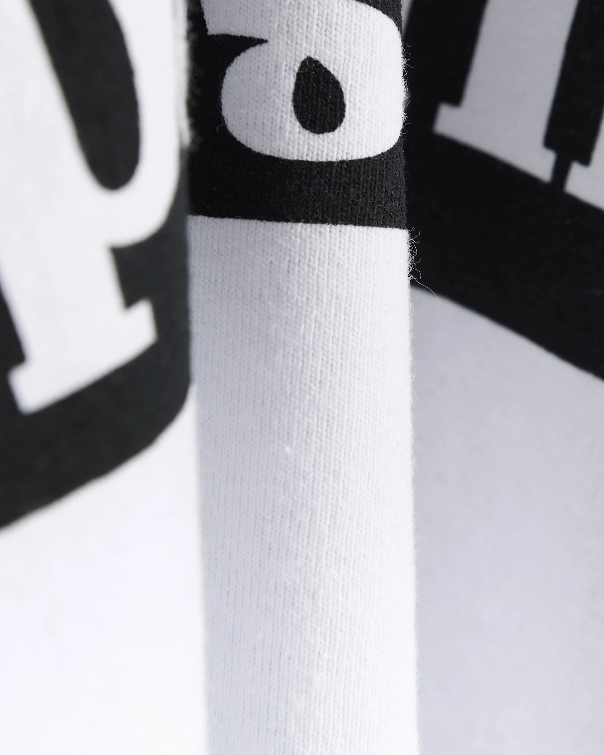 Patagonia P-6 Logo Herra Stuttermabolur White - Image 4